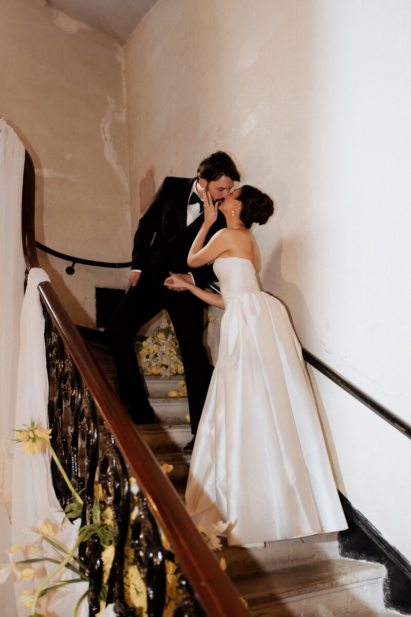 Editorial wedding photograph at Old Sessions House