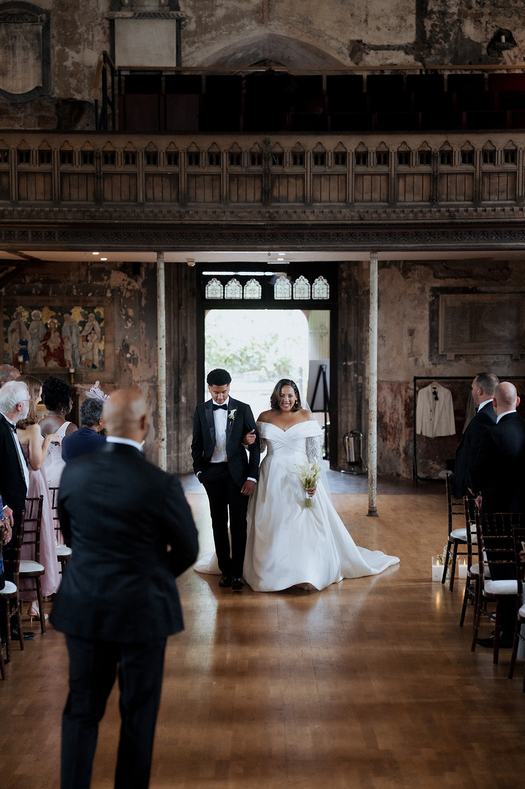 A Chic Wedding At The Mount Without