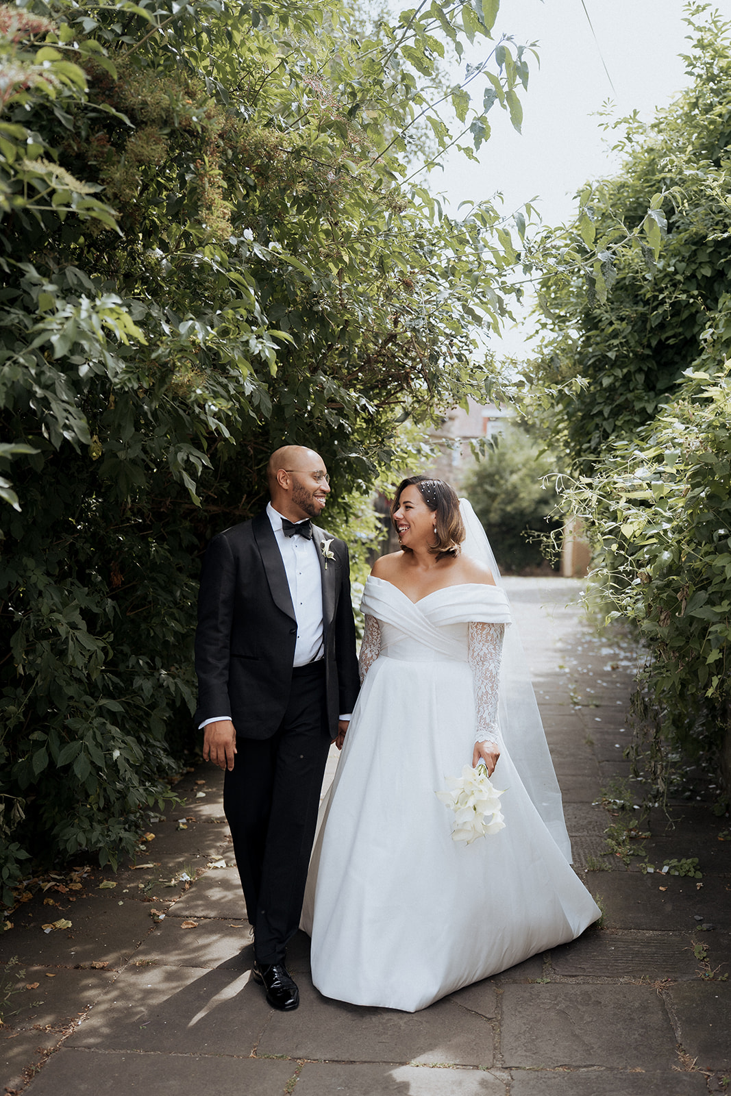 A Chic Wedding At The Mount Without