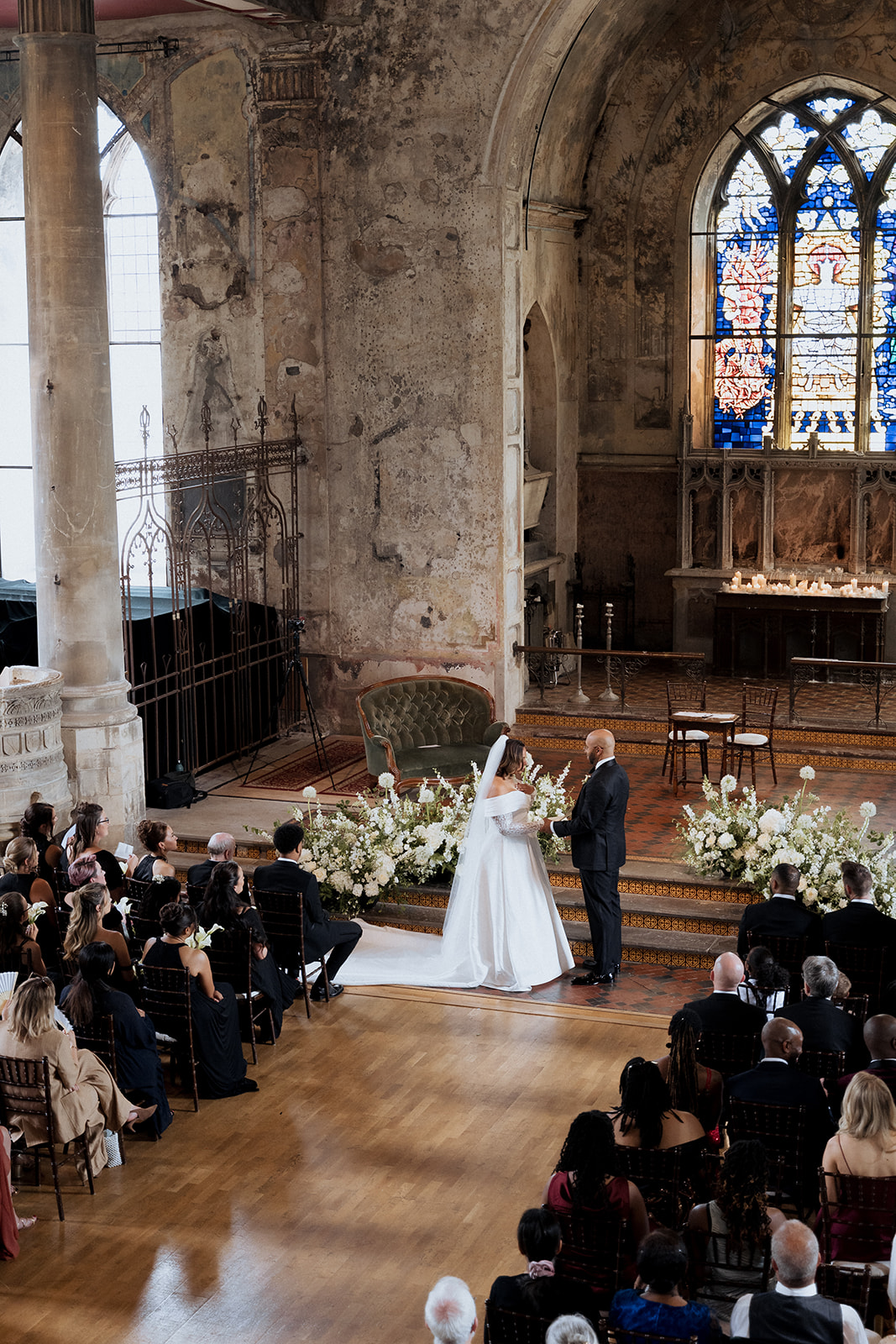 A Chic Wedding At The Mount Without